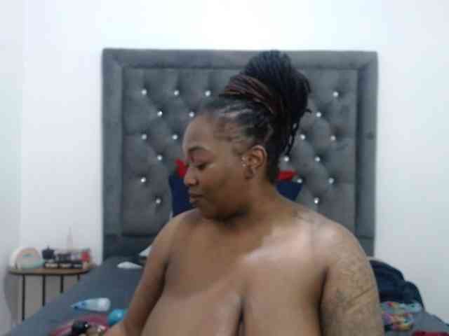 ChocSexcBeast webcam