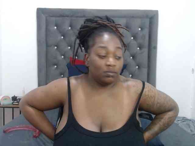 ChocSexcBeast webcam