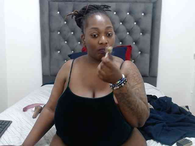 ChocSexcBeast webcam
