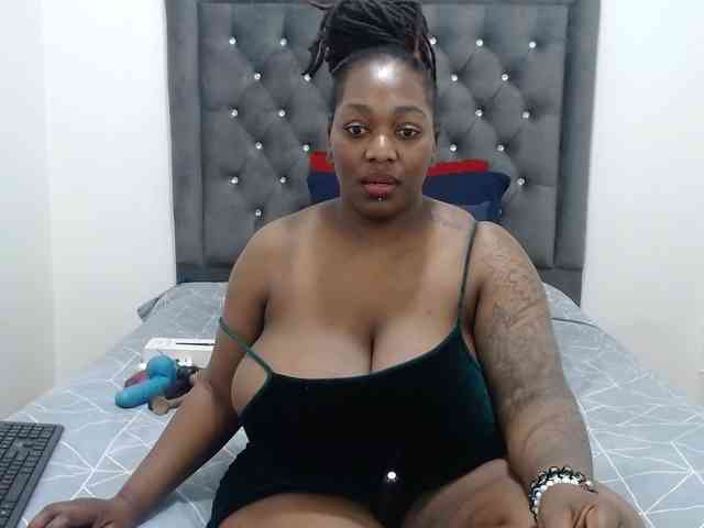 ChocSexcBeast webcam