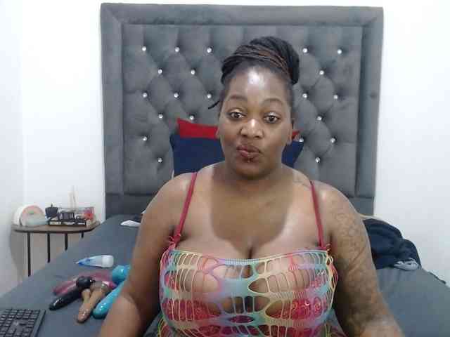 ChocSexcBeast webcam