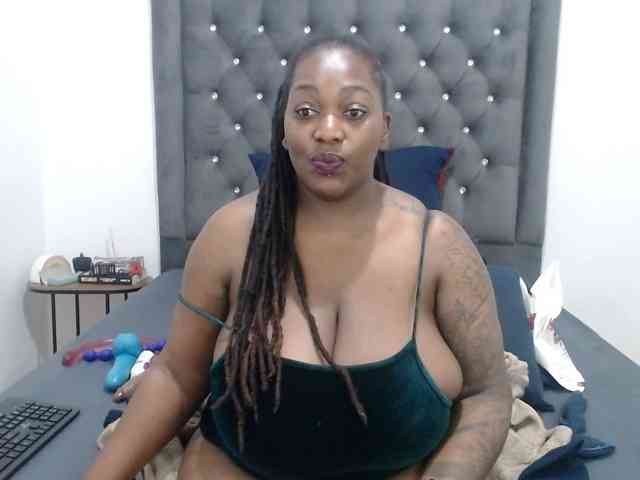 ChocSexcBeast webcam