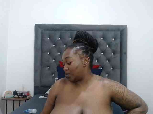 ChocSexcBeast webcam