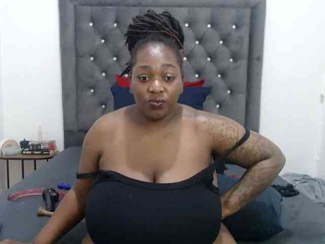 ChocSexcBeast webcam