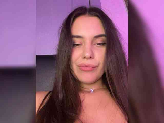 Lanacherryyyy05 webcam