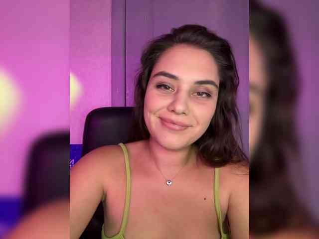 Lanacherryyyy05 webcam
