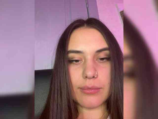 Lanacherryyyy05 webcam
