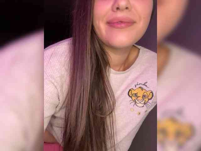 Lanacherryyyy05 webcam