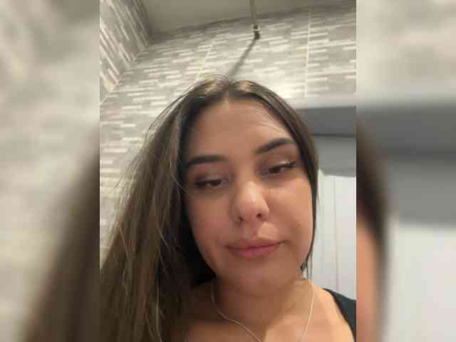 Lanacherryyyy05 webcam