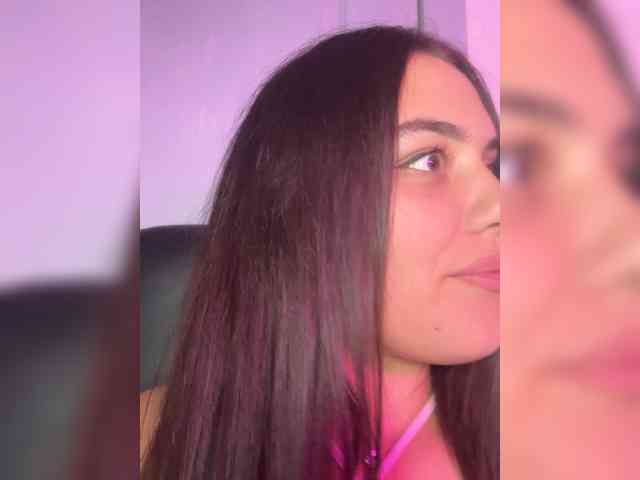 Lanacherryyyy05 webcam