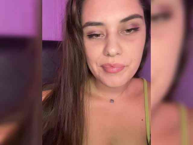 Lanacherryyyy05 webcam