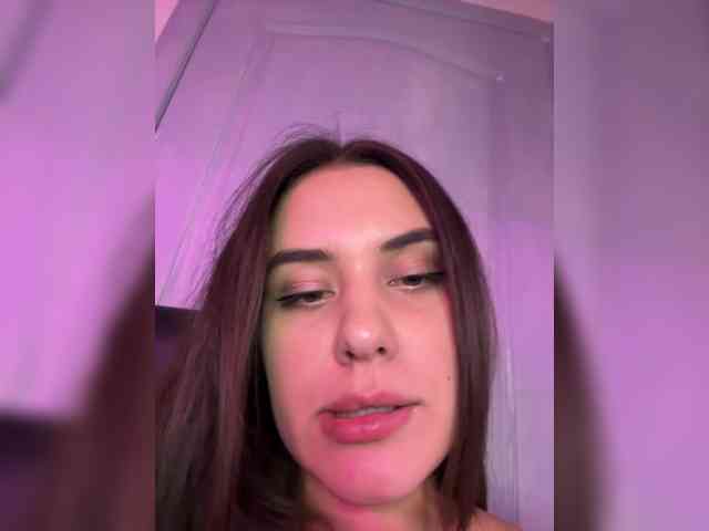 Lanacherryyyy05 webcam