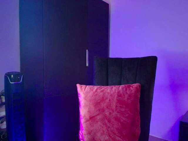 JuliianaSmit webcam
