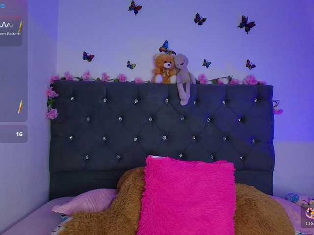 JuliianaSmit's BongaCams show and profile