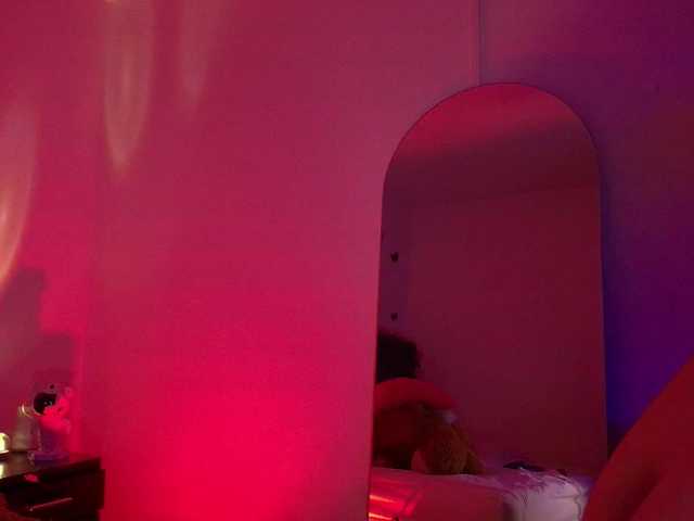 JuliianaSmit's BongaCams show and profile