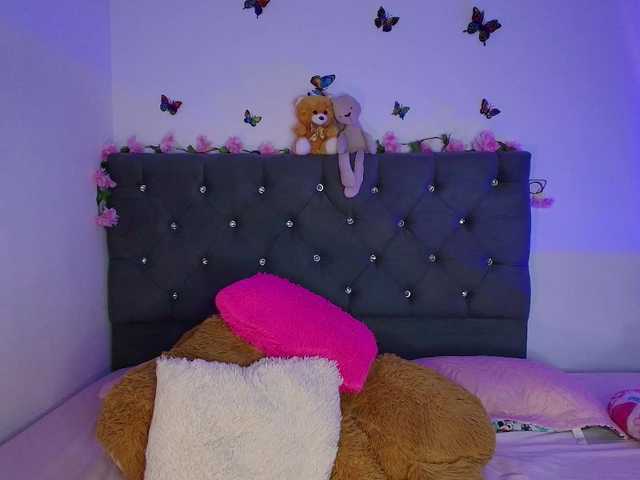 JuliianaSmit's BongaCams show and profile