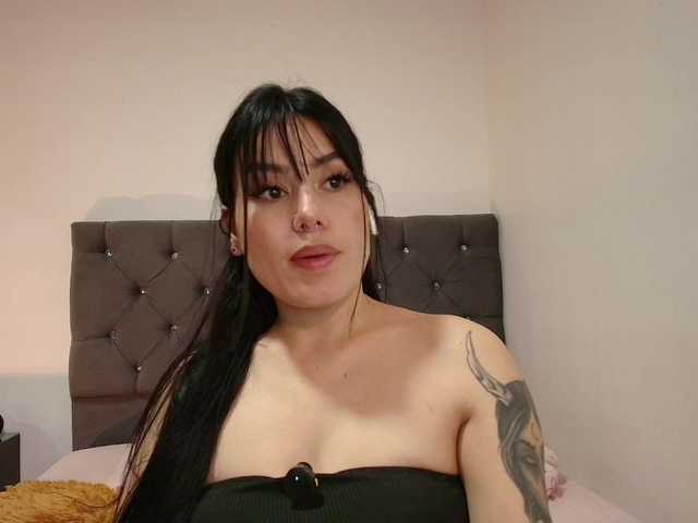 JuliianaSmit's BongaCams show and profile