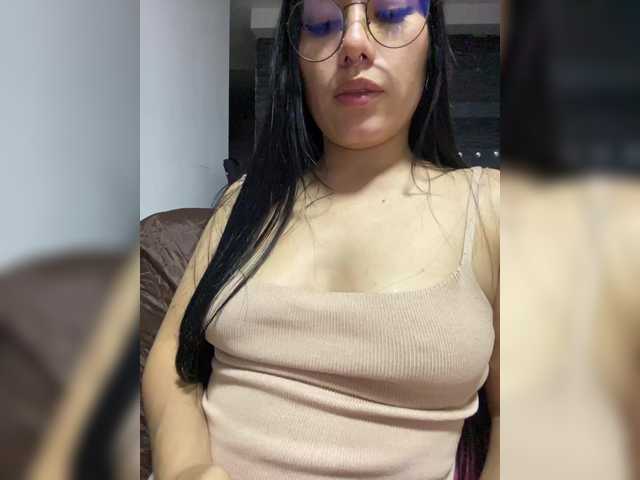 JuliianaSmit's BongaCams show and profile