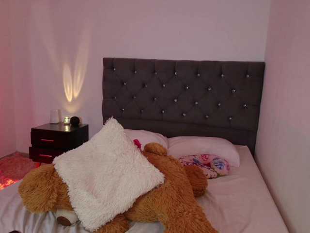 JuliianaSmit live cam profile