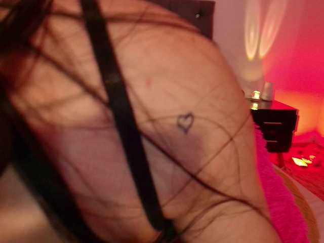 JuliianaSmit's BongaCams show and profile