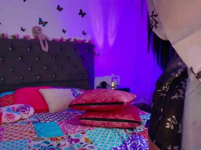 JuliianaSmit webcam