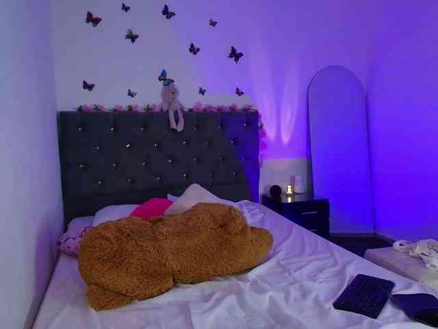 JuliianaSmit JuliianaSmit