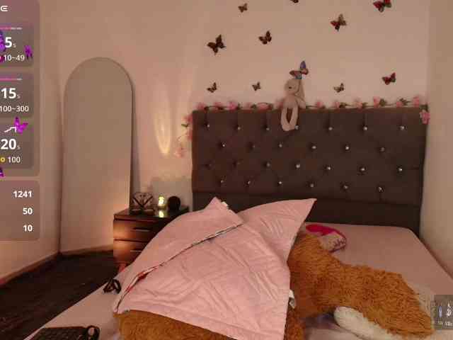 JuliianaSmit JuliianaSmit