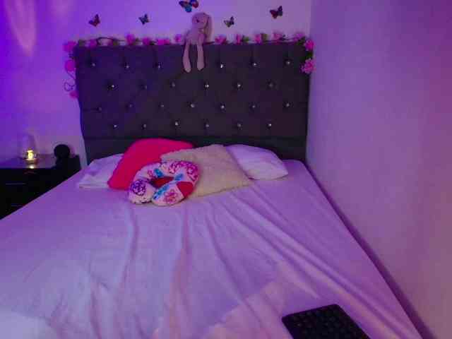 JuliianaSmit JuliianaSmit