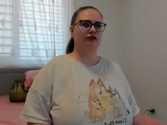 amiravyxen's BongaCams show and profile