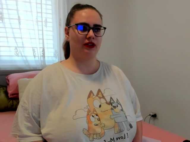 amiravyxen's BongaCams show and profile