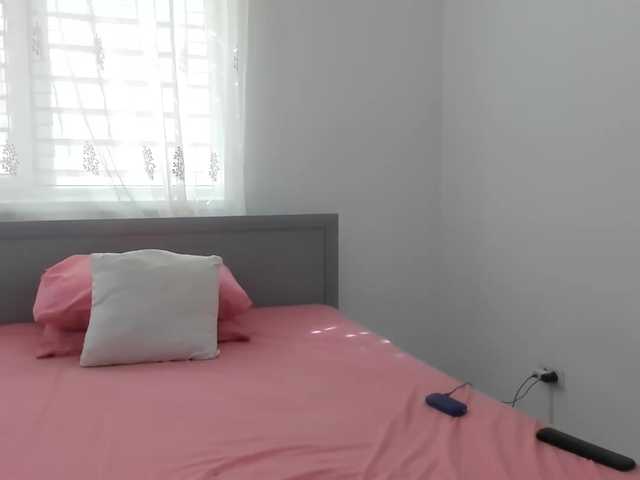 amiravyxen's BongaCams show and profile