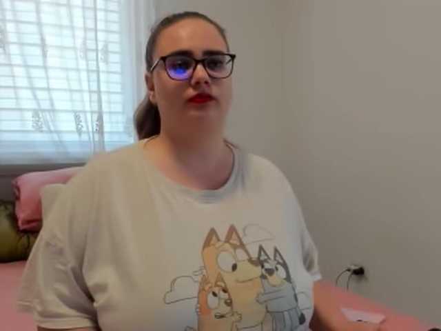 amiravyxen's BongaCams show and profile