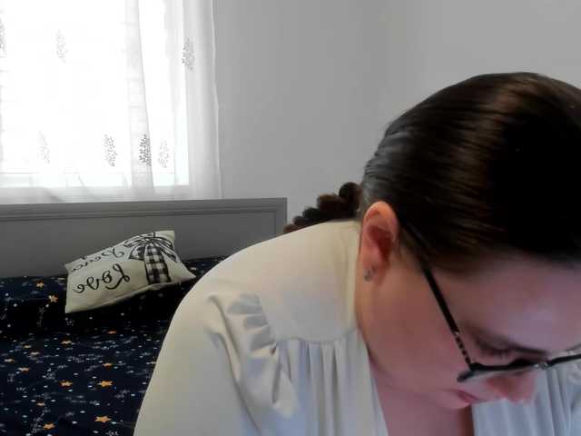 amiravyxen's BongaCams show and profile