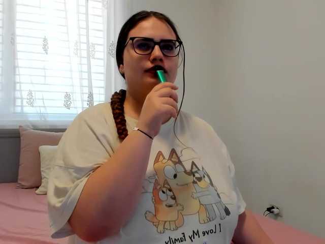 amiravyxen's BongaCams show and profile