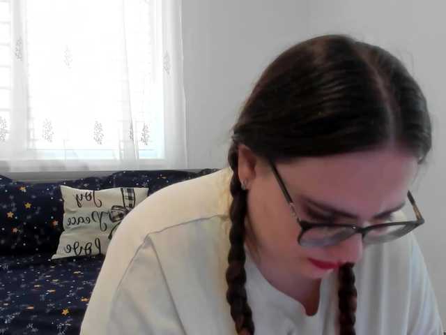 amiravyxen's BongaCams show and profile