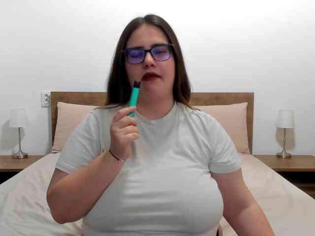 amiravyxen webcam