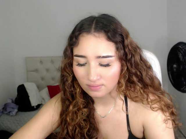 sasha-17- webcam bongacams model stream image