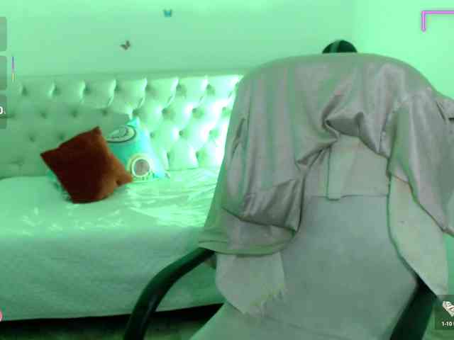 sasha-17- webcam