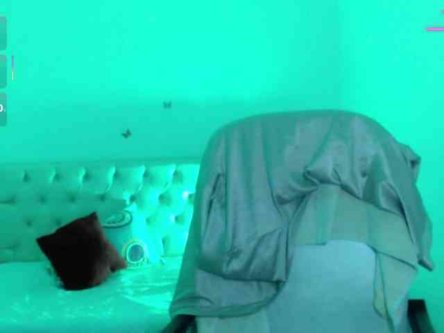 sasha-17- webcam
