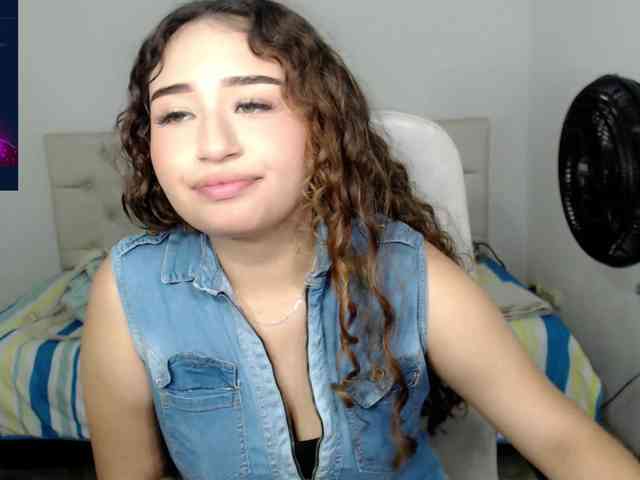 sasha-17- webcam