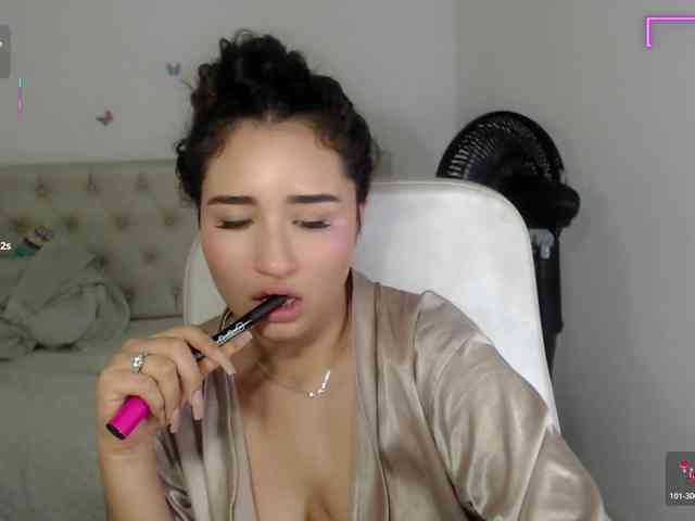 sasha-17- webcam