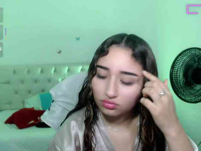 sasha-17- webcam