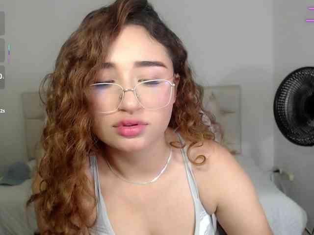 sasha-17- webcam