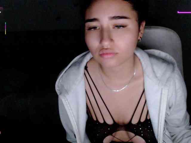 sasha-17- webcam