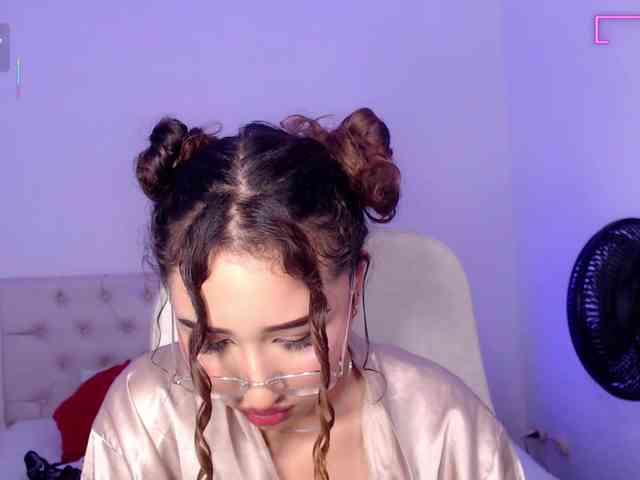 sasha-17- webcam