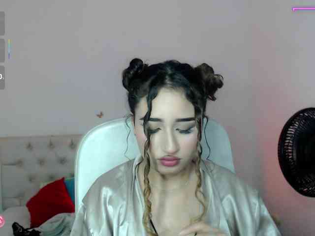 sasha-17- webcam