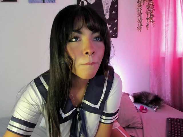 LeslyXOXx webcam