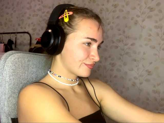 PartheniaOshima – webcam model profile photo