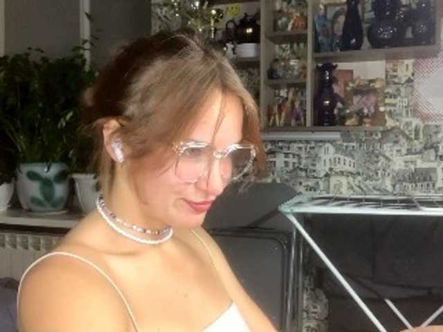 PartheniaOshima from BongaCams