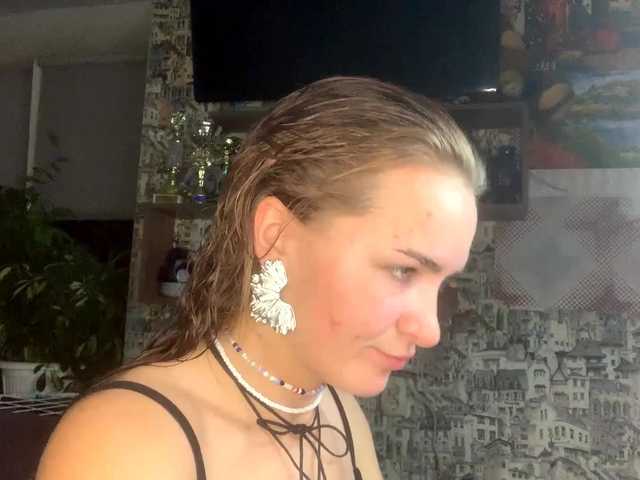 PartheniaOshima – webcam model profile photo